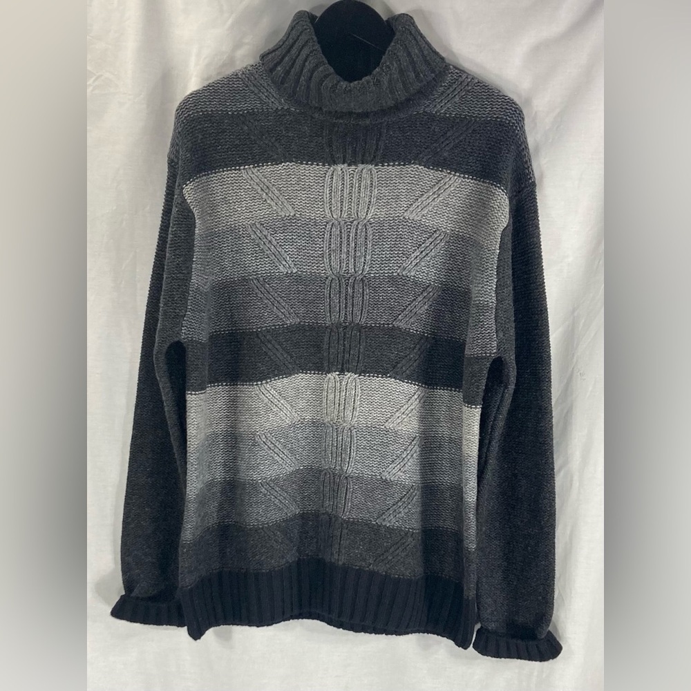 Perry Ellis Men's Black and Gray Turtleneck Sweater